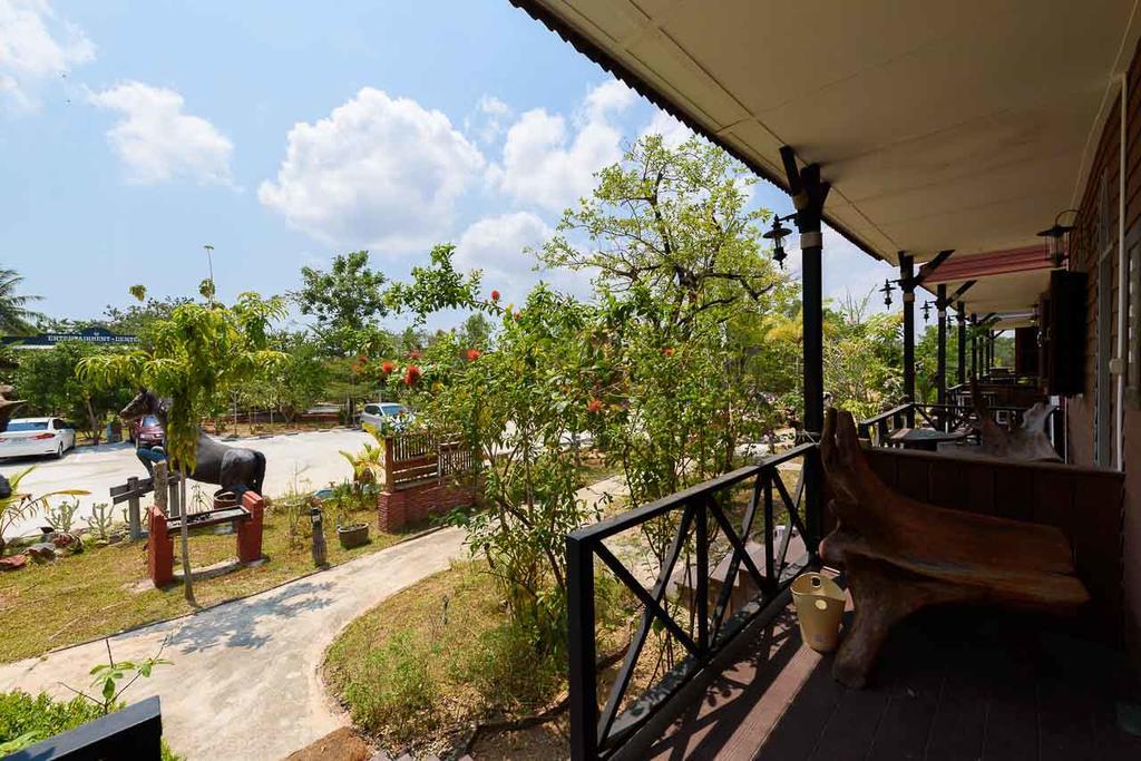 Cowboy Farm Resort Pattaya Ban Huai Yai 외부 사진